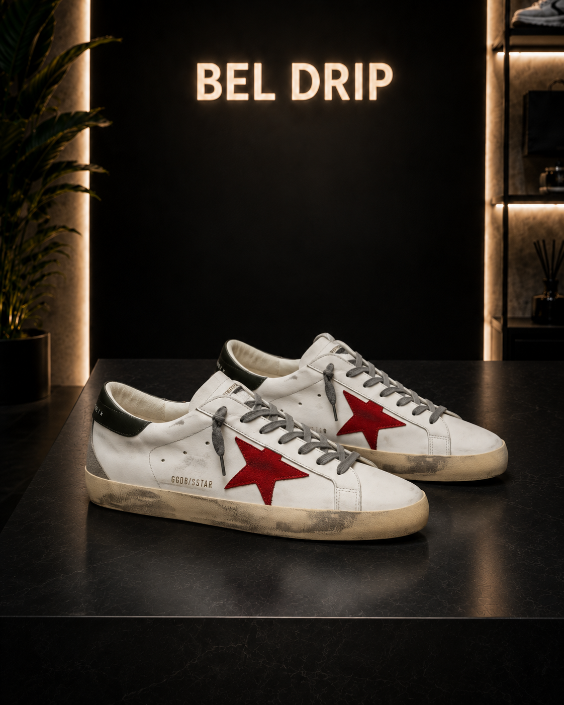 Golden Goose Super-Star con stella in suede rosso e talloncino in pelle verde